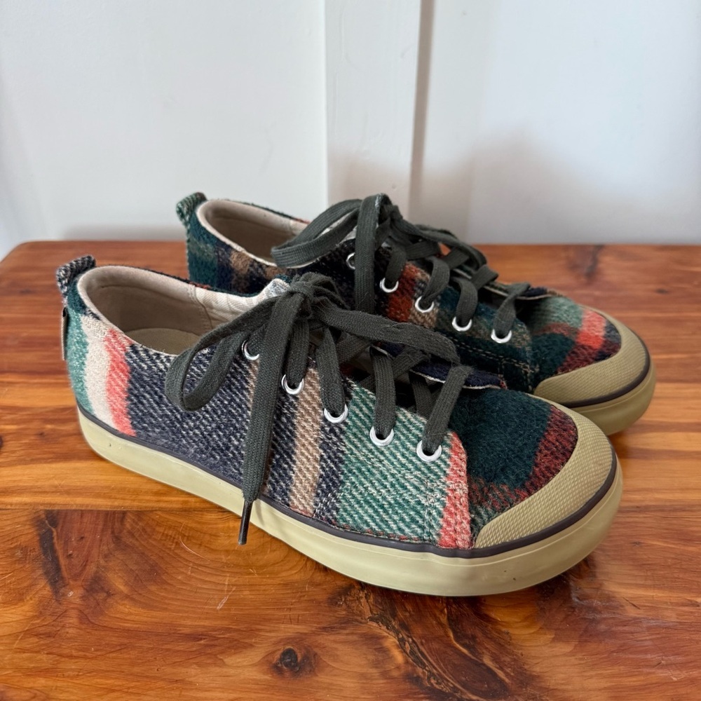 Keen Elsa Forest Night Wool Fleece Green Blue Orange Plaid Sneakers